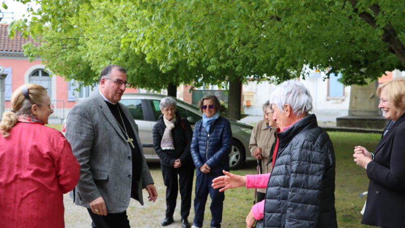 Lourdes: Mons. Micas in visita a complesso parrocchiale di Adé e Bartres